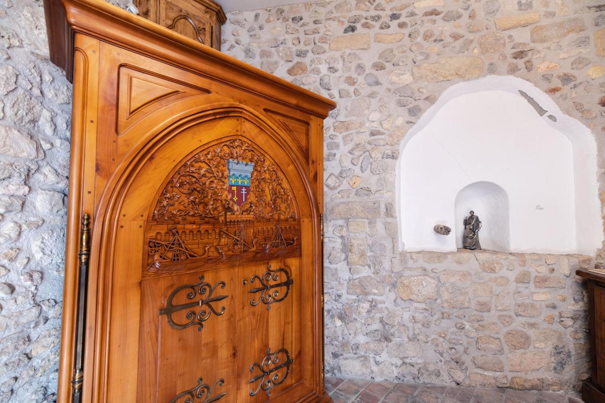 Studio Dans L'Eglise Du Couvent Narbonne Exteriör bild